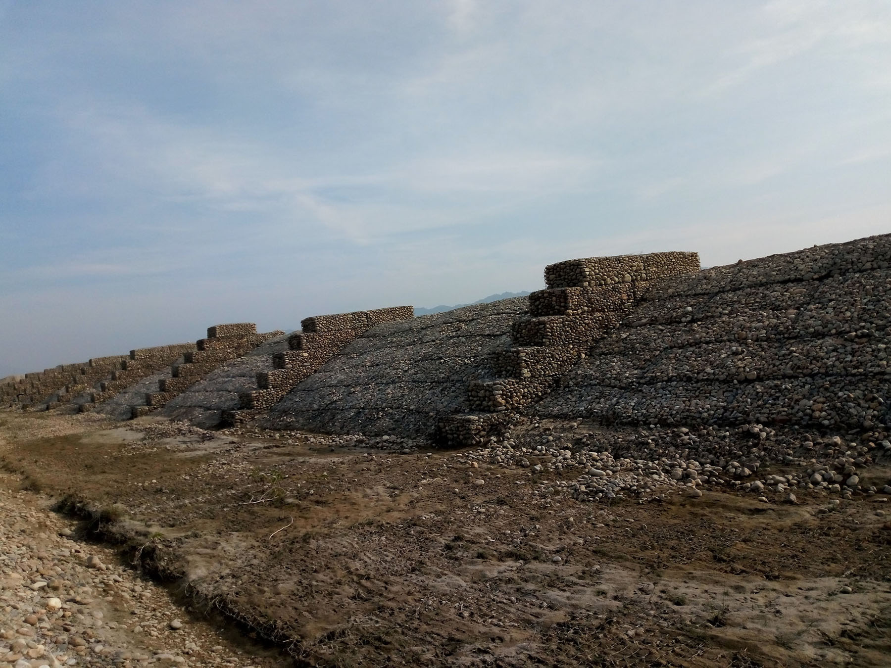 कञ्चनपुरको स्याली नदीका चार ठाउँमा तटबन्ध निर्माण